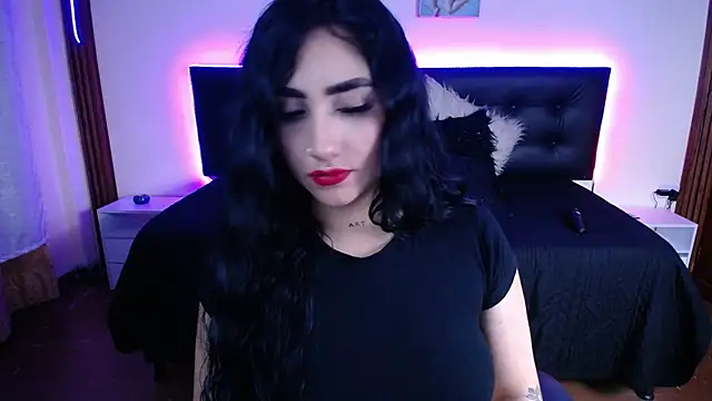 دردشة SeleneMore الجنسية المباشرة