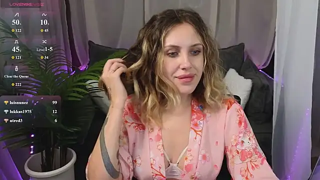 Chat +18 de _amymoore_ ao vivo