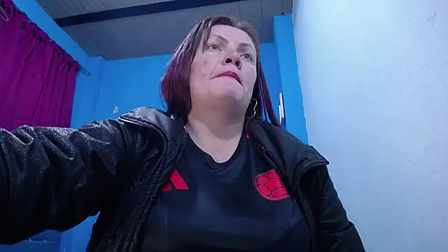 carolinhe26 – Live XXX-chat