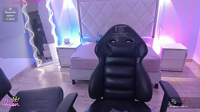 XXX chat uživo modela samu_tay