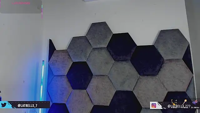 Latrellx7 live XXX chat