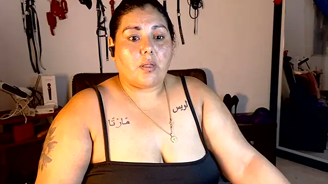 AndreaKinky's Live XXX Chat