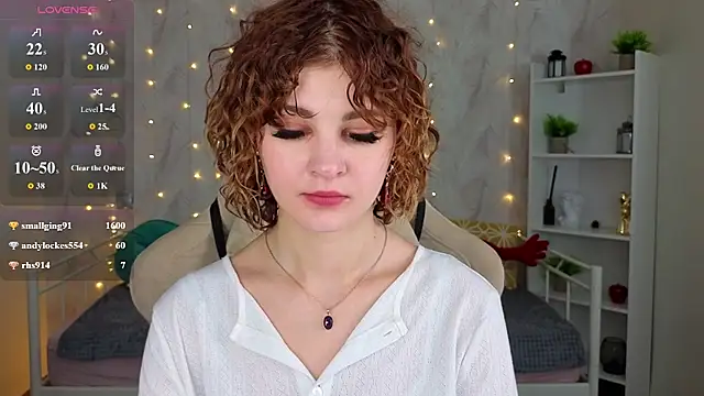 Kira__Fluffy's Webcam Show