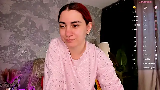 Chat XXX en directo de hannacheekss_
