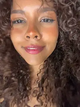 CurlyOopsieXXXのライブXXXチャット