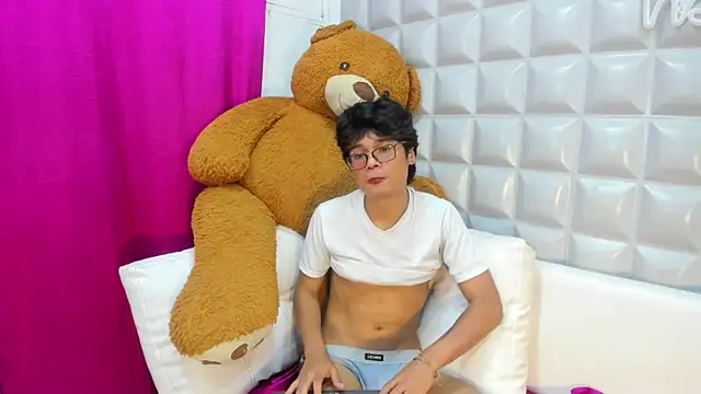 maximo_2019 Live XXX Chat