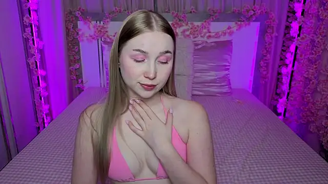 LilyStarlight Adlı Modelin Canlı XXX Sohbeti