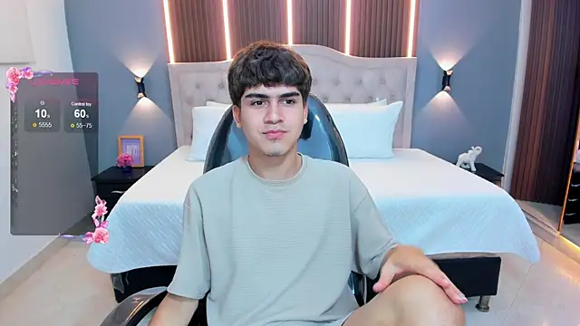Živý XXX chat Tommy18__