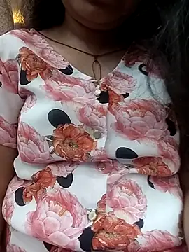 Ruhi_07 élő XXX-chatje