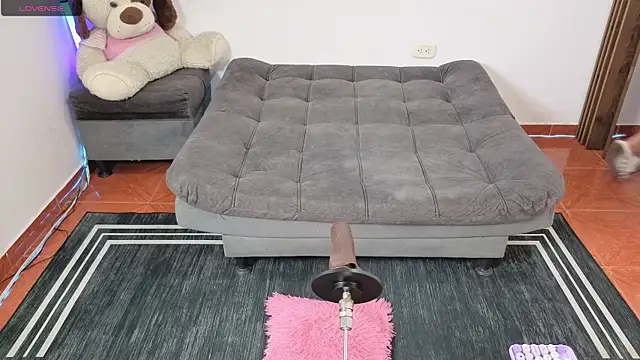 Christine_20's Live XXX Chat