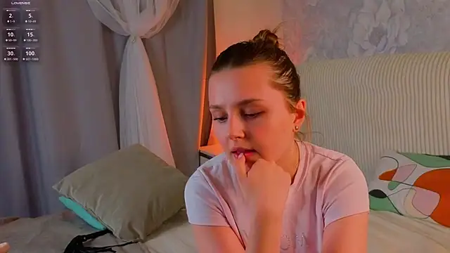 LorriMonz's Live XXX Chat