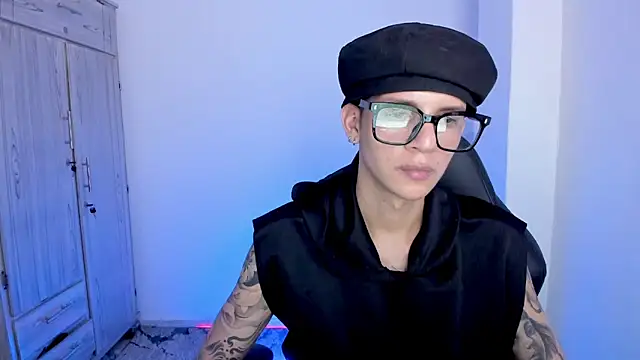 tylerrnova Chat XXX in diretta