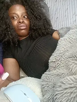 QUEENZAZA's Live XXX Chat