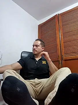 Chatroom XXX en direct de TouchDaddy4
