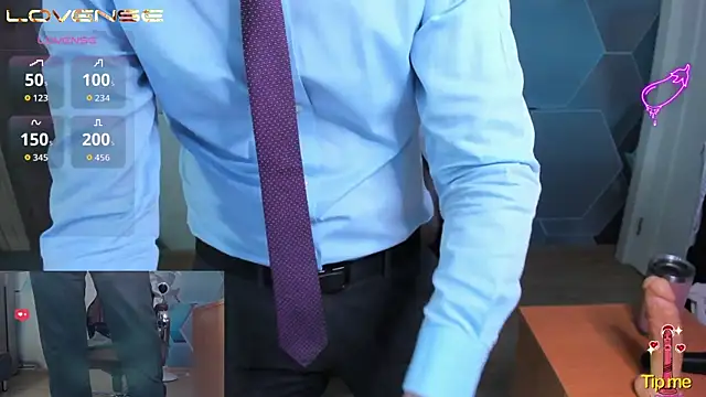 دردشة SteveTiger الجنسية المباشرة