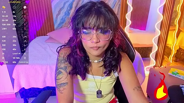 kristen_tay Live XXX-Chat