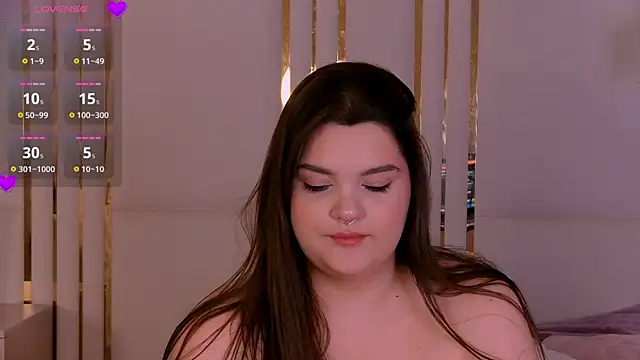 EmilyHyde Chat XXX in diretta