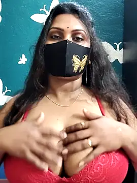 Mahi_Baby_Sexy Adlı Modelin Canlı XXX Sohbeti