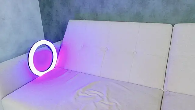 OnlyForYou_'s Live XXX Chat