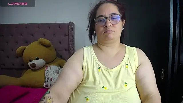 kattybbwbigboobs_ 现场XXX聊天