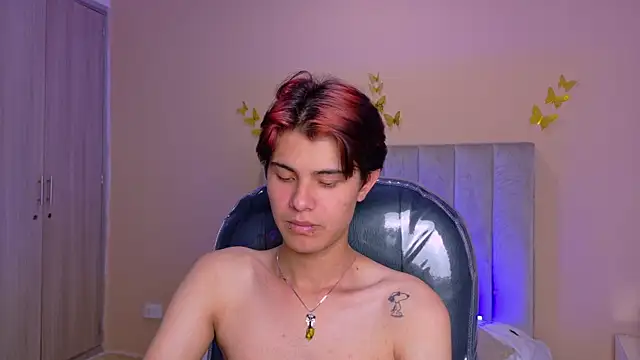 Derek_Sinn Adlı Modelin Canlı XXX Sohbeti