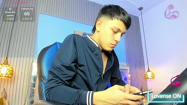 Chat XXX en directo de Ethanx18_