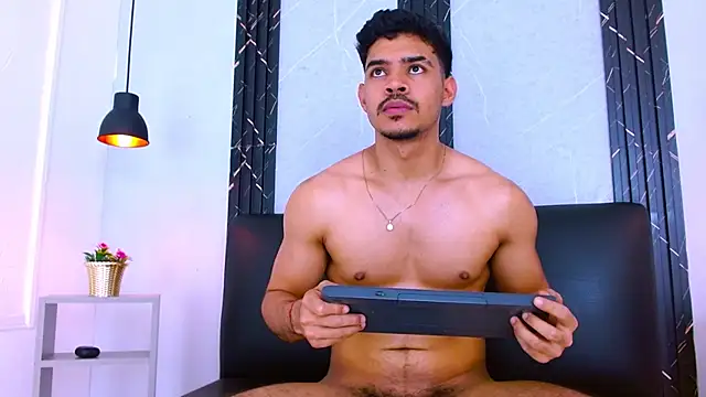 Chat XXX ao vivo de Dannesh_