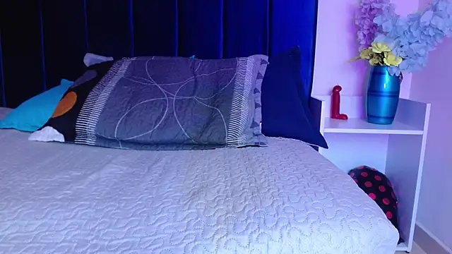 Lucy_wish1 live XXX chat