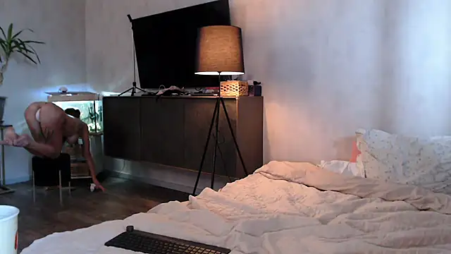 Hurricane_Kat's Live XXX Chat