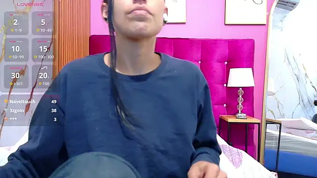 yourcuteneighbourr's Live XXX Chat