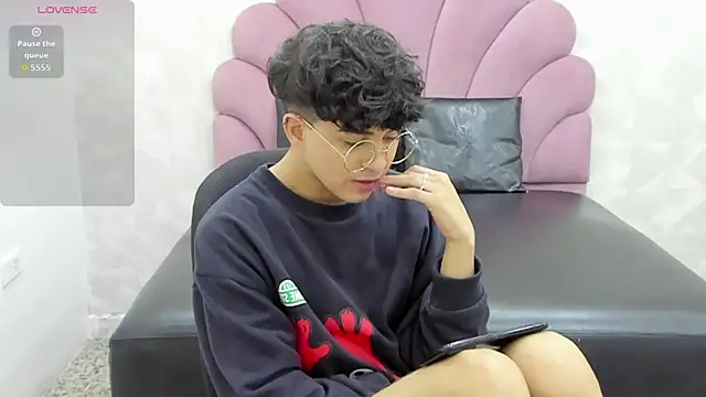 Chat XXX en directo de alan_twink12