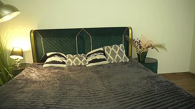 MagicPeachh_ লাইভ XXX চ্যাট