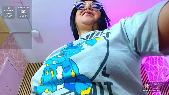 XXX chat uživo modela martinna_tay
