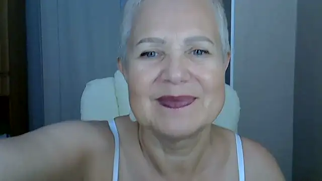 Madam-Madam élő XXX-chatje