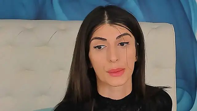 دردشة SkinnyDolly الجنسية المباشرة