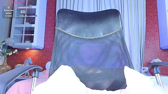 Chat +18 de KristinaGriner ao vivo