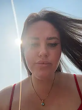 Chat XXX ao vivo de KiraSunshine