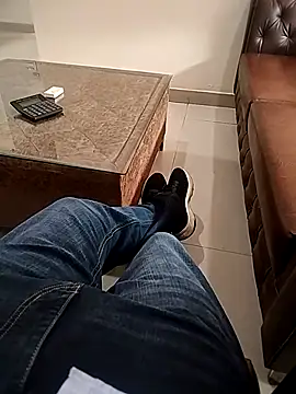 צ'אט XXX בשידור חי של Delhi28