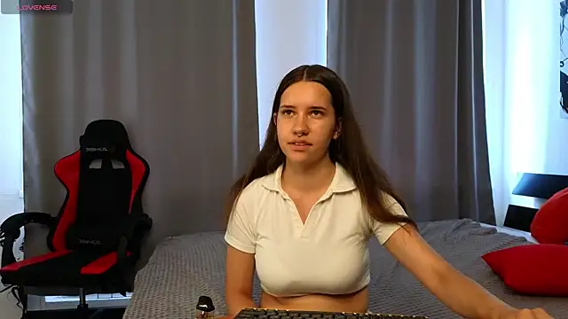Molly_Miavka Adlı Modelin Canlı XXX Sohbeti