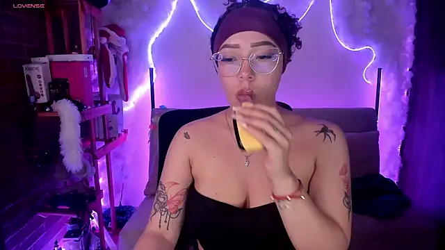 liz_martins1 Adlı Modelin Canlı XXX Sohbeti
