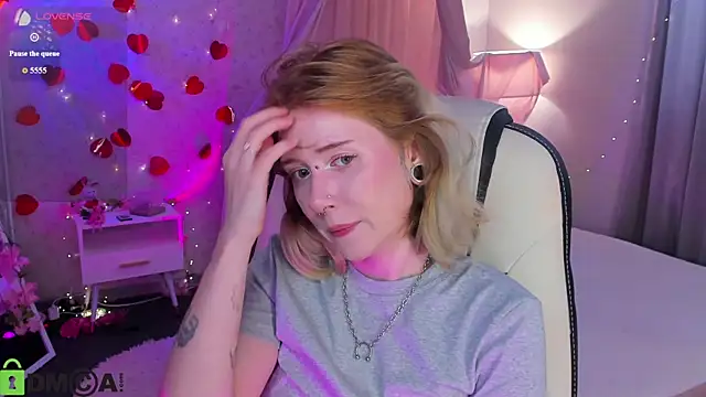 XXX chat uživo modela Elira_Vane