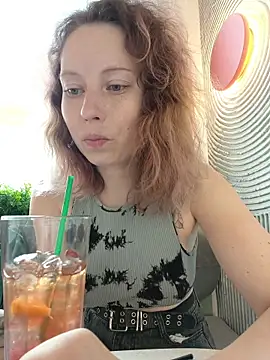 Frost_foxyn Live XXX chat