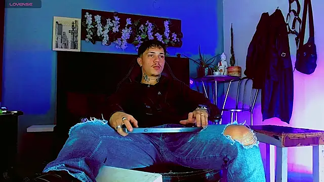 HannibalLester Live XXX Chat
