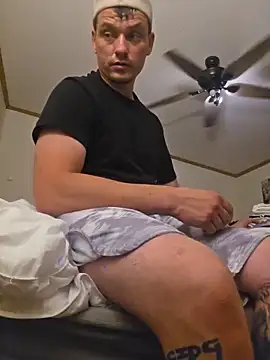 twistafatpipe Webcam Show
