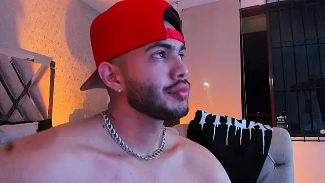 Vincentblack Adlı Modelin Canlı XXX Sohbeti