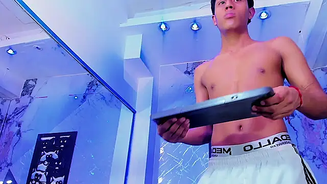 EMILIANO_BLESS লাইভ XXX চ্যাট