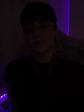 Chriss_gomez2's Live XXX Chat
