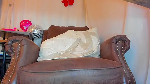 Chat XXX en directo de danidollxxx