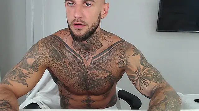 Онлайн чат XXX maxi_foxxx