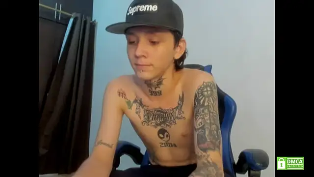 Nick_TattooedGuy Live XXX Chat